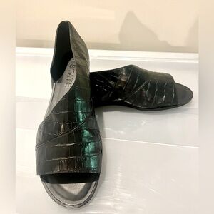 1 State open toe flats